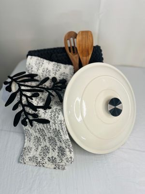 The Housewarming Haven Basket