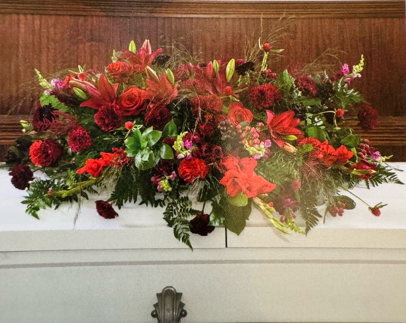 Reverent Red Double Spray