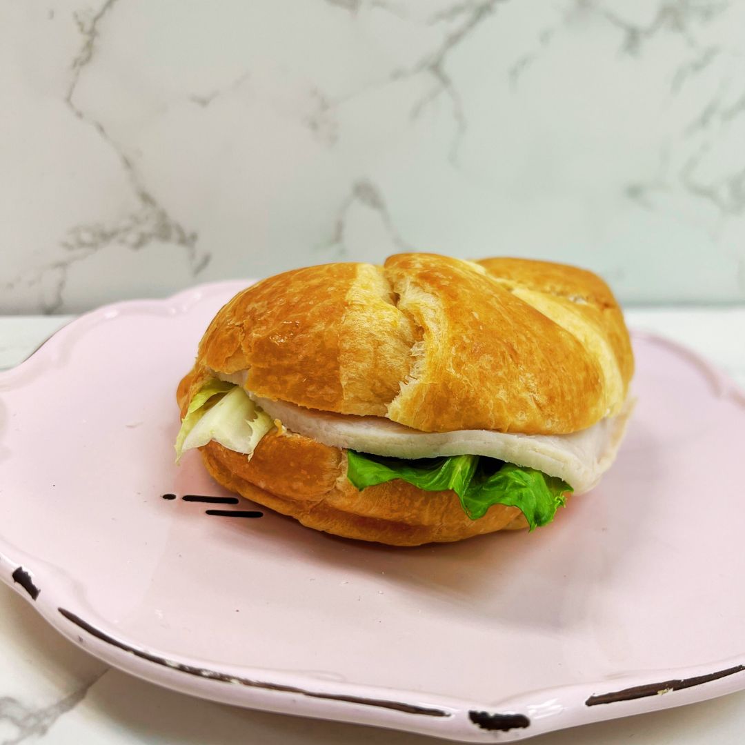 Croissant sandwich