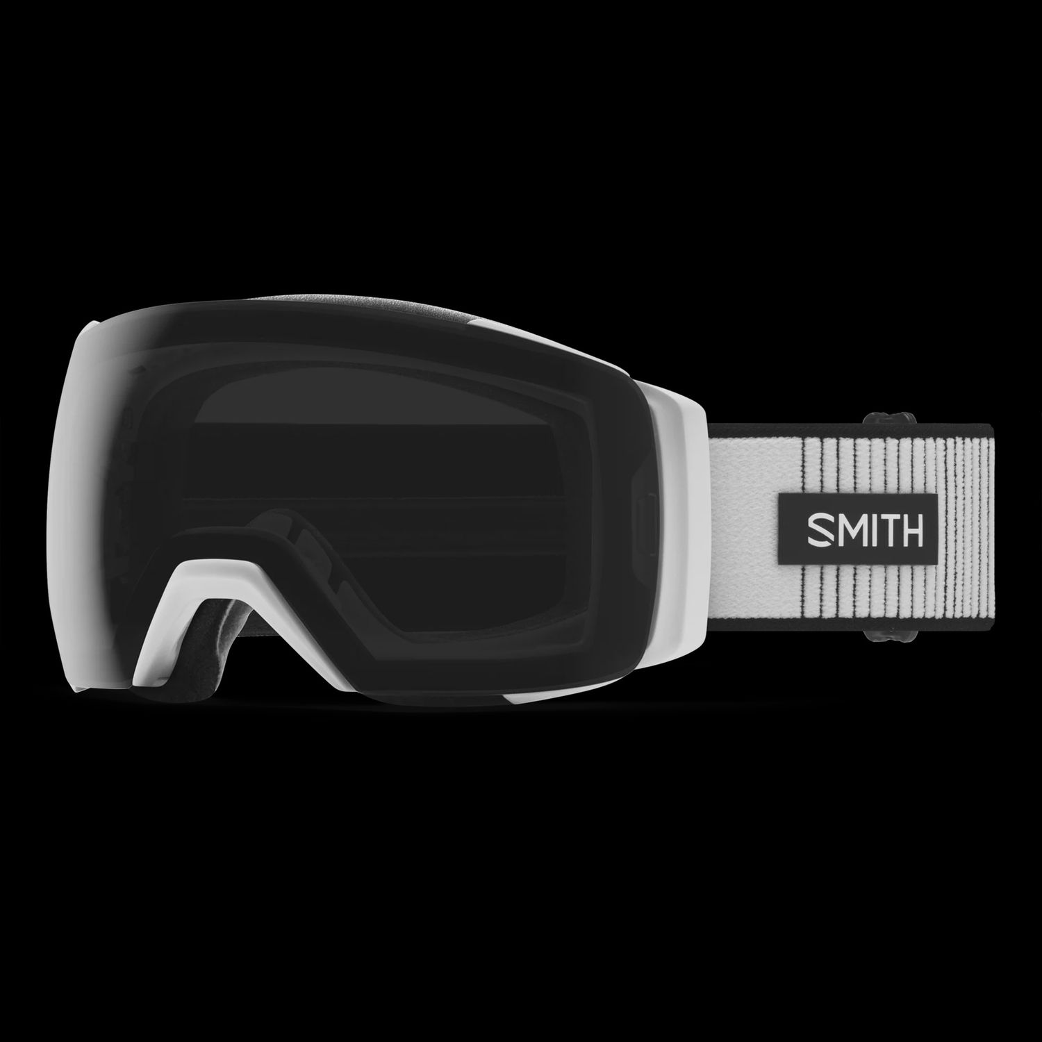 Smith I/O MAG XL / White Fade Out, SPARE LENS: Chromapop Sun Blue Mirror, STOCK LENS: ChromaPop Sun Black