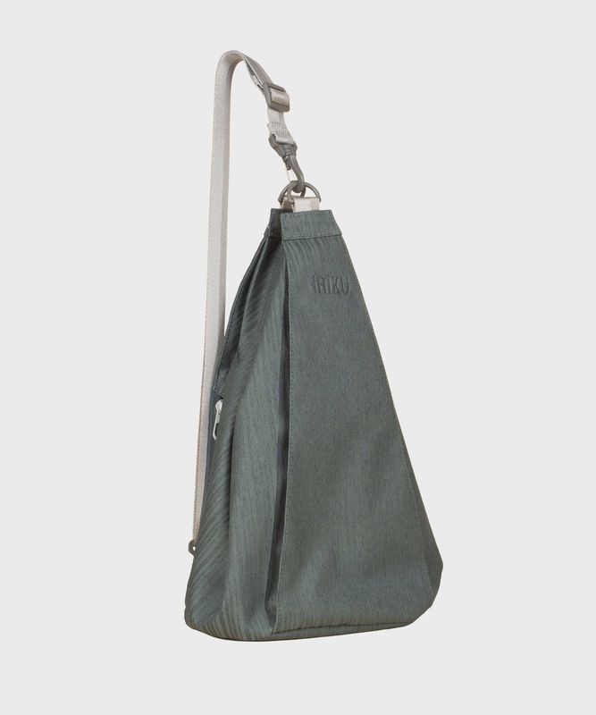 Haiku W'S Crescent Convertible Sling Bag 2.0