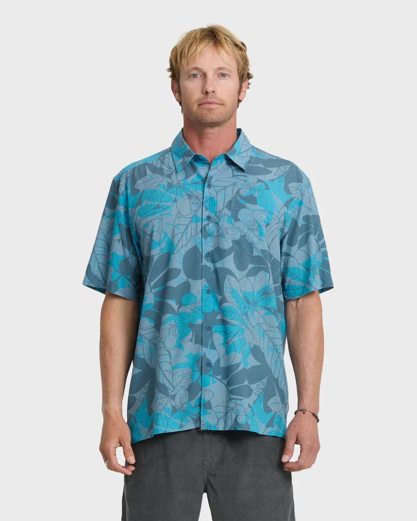 Quiksilver M's Waterman Performance Pack Woven Shirt