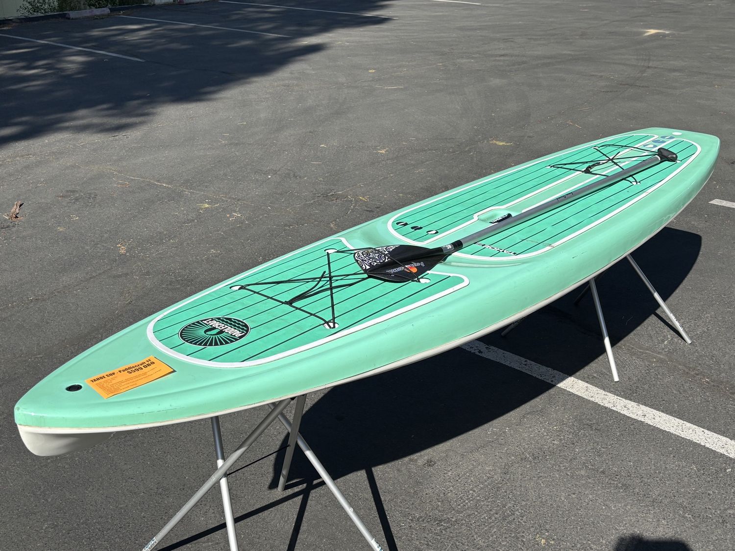 Tahoe SUP Paddlecraft 11' with Paddle (USED)