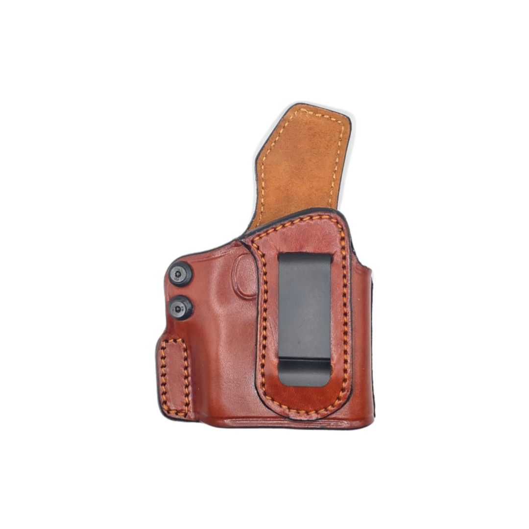 Glock 43X with Streamlight TLR-6 comfort light-bearing IWB holster