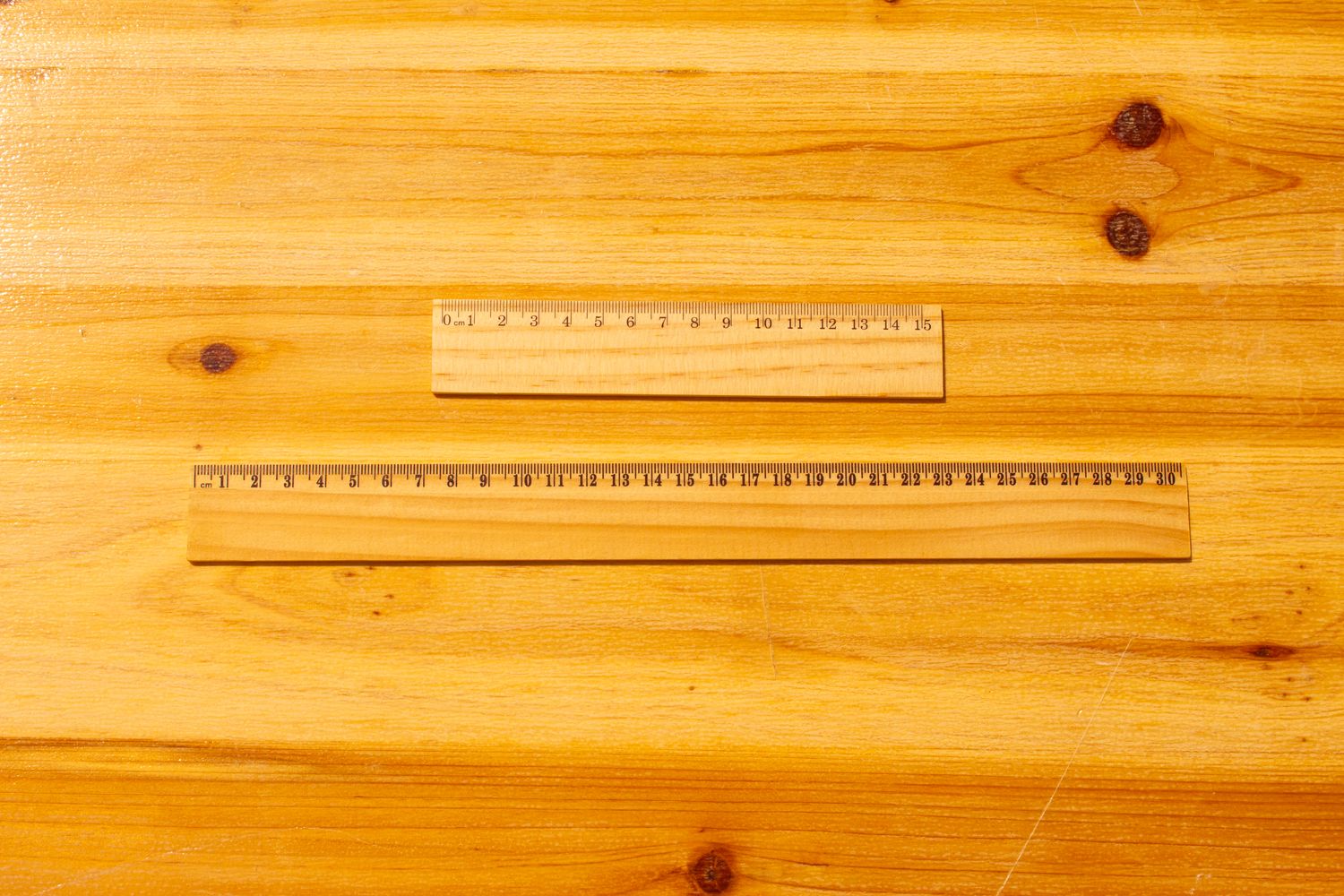 Règle en bois personnalisée – Gravure sur mesure