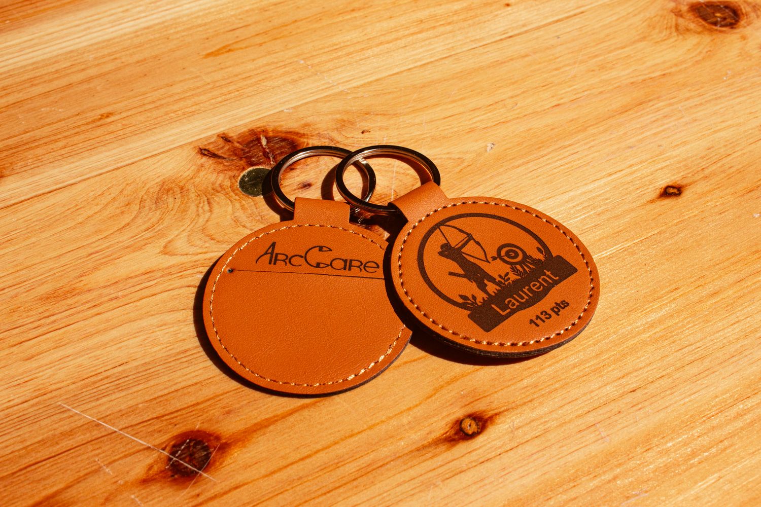 Porte-clés en cuir personnalisé – Gravure sur mesure