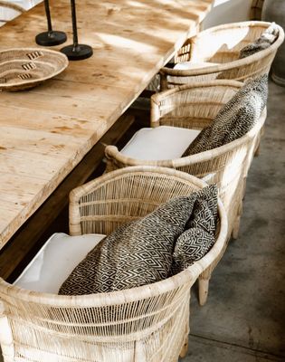 Furniture & Accessories