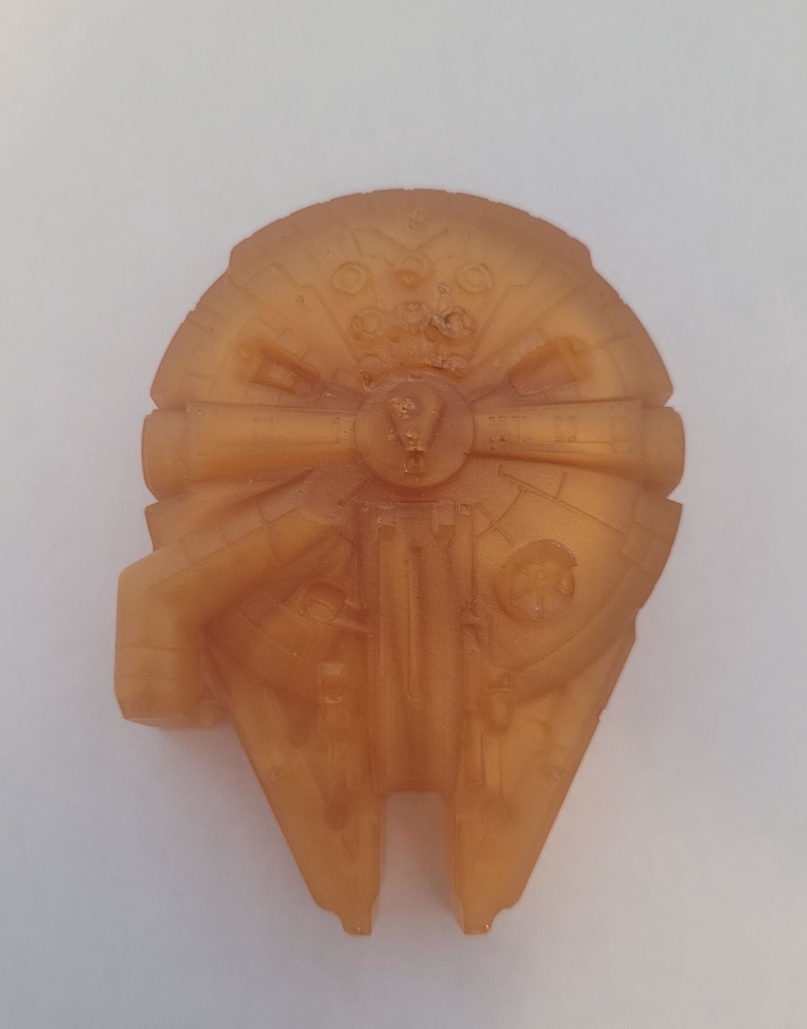 MILLENNIUM FALCON COLLECTIBLE