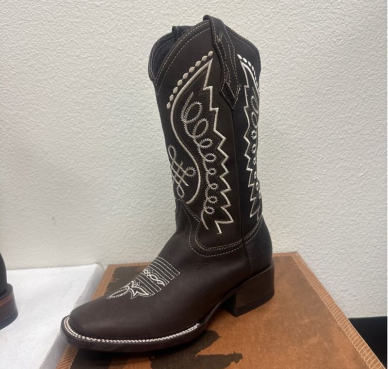 Irazu Choco, Horma Rodeo