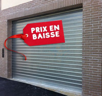 Rideau métallique lames pleines motorisé à prix pas cher 
