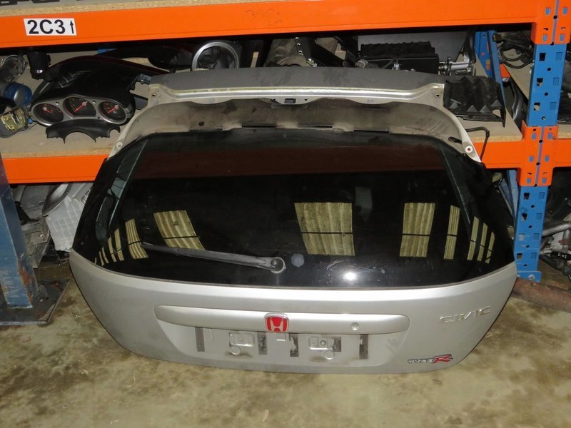 Civic Type R EP3 Silver boot With Tinted rear Glass from a Prem Car