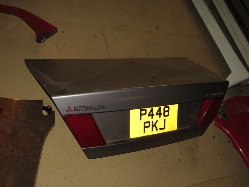 Mitsubishi Grey rear Boot with Reflectors