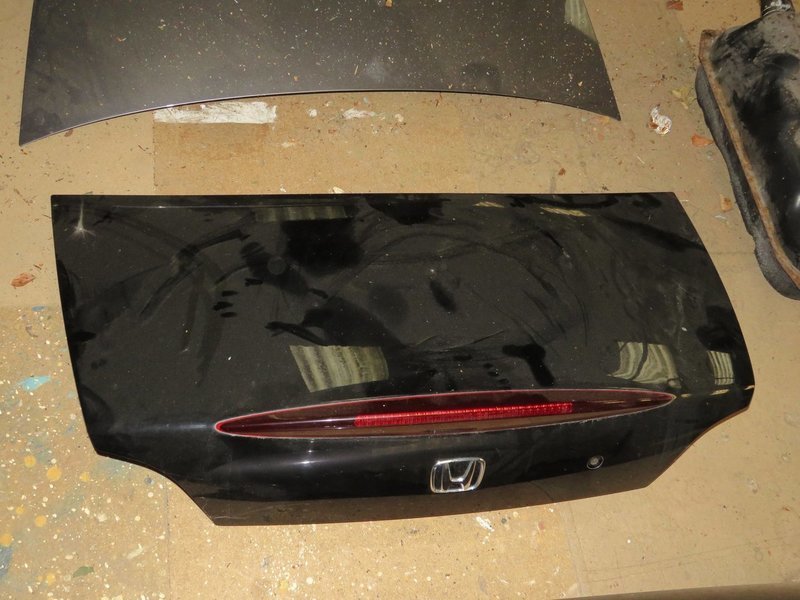 Honda S2000 Black rear Boot but NO BREAK LIGHT