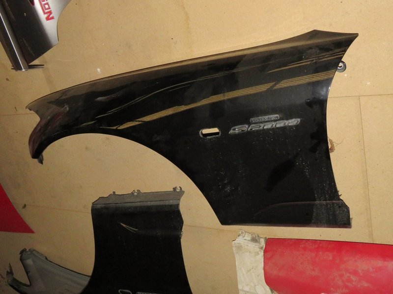 Honda S2000  Black Passenger Left front Wing