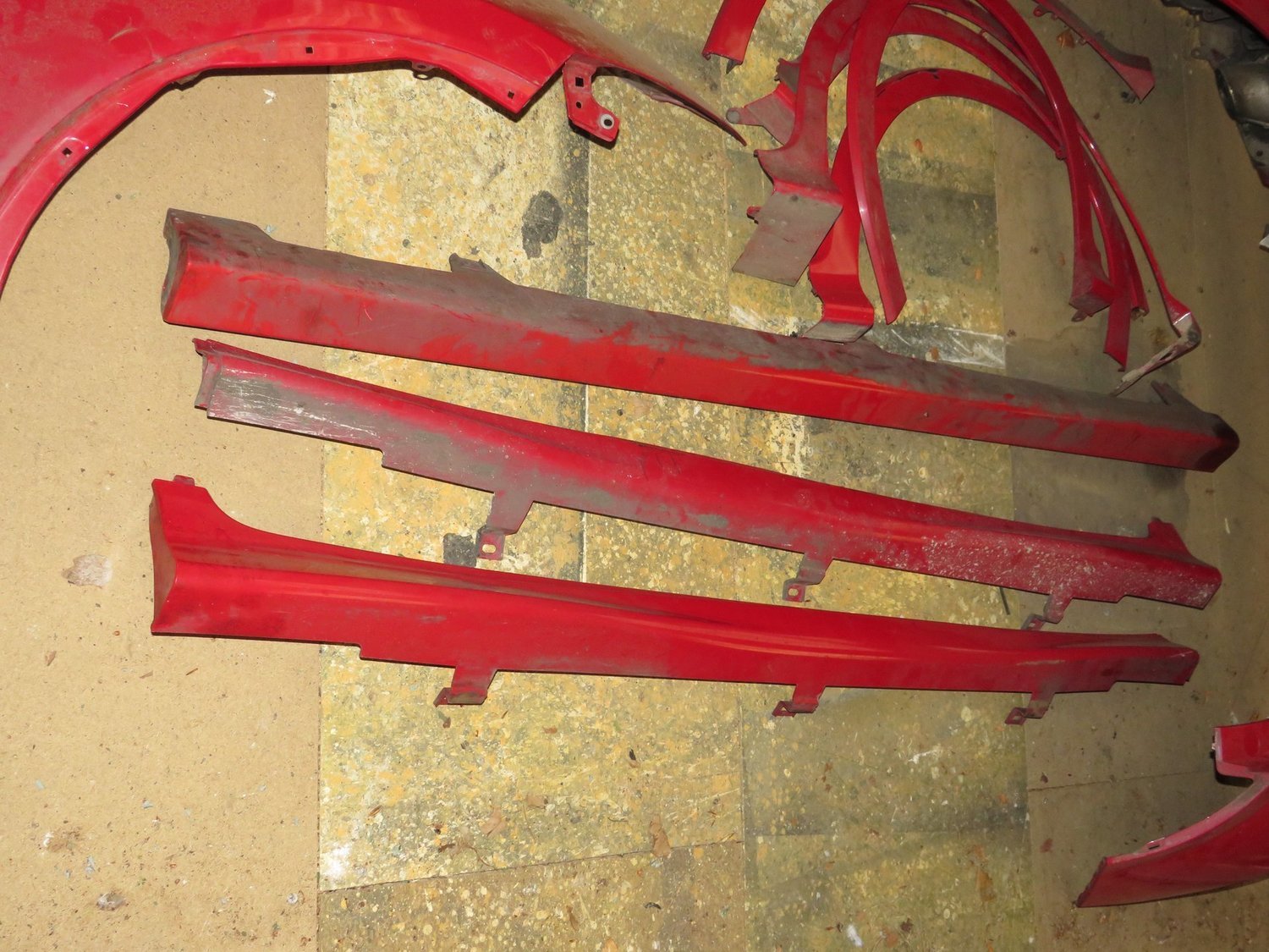 Honda Civic Type R FN2 Passenger Left Red Side Skirt ONE ONLY
