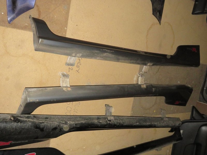 Honda Civic Type R EP3 A pair of Cosmic Grey Side Skirts Both Left and Right