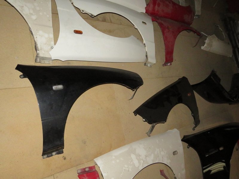 Honda Integra Type R DC2 Pair of Front Wings in Black Left and Right UKDM