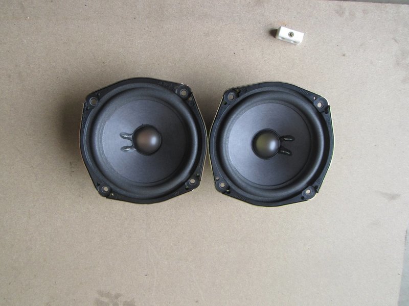 Nissan 350z 2004 Pair of Speakers