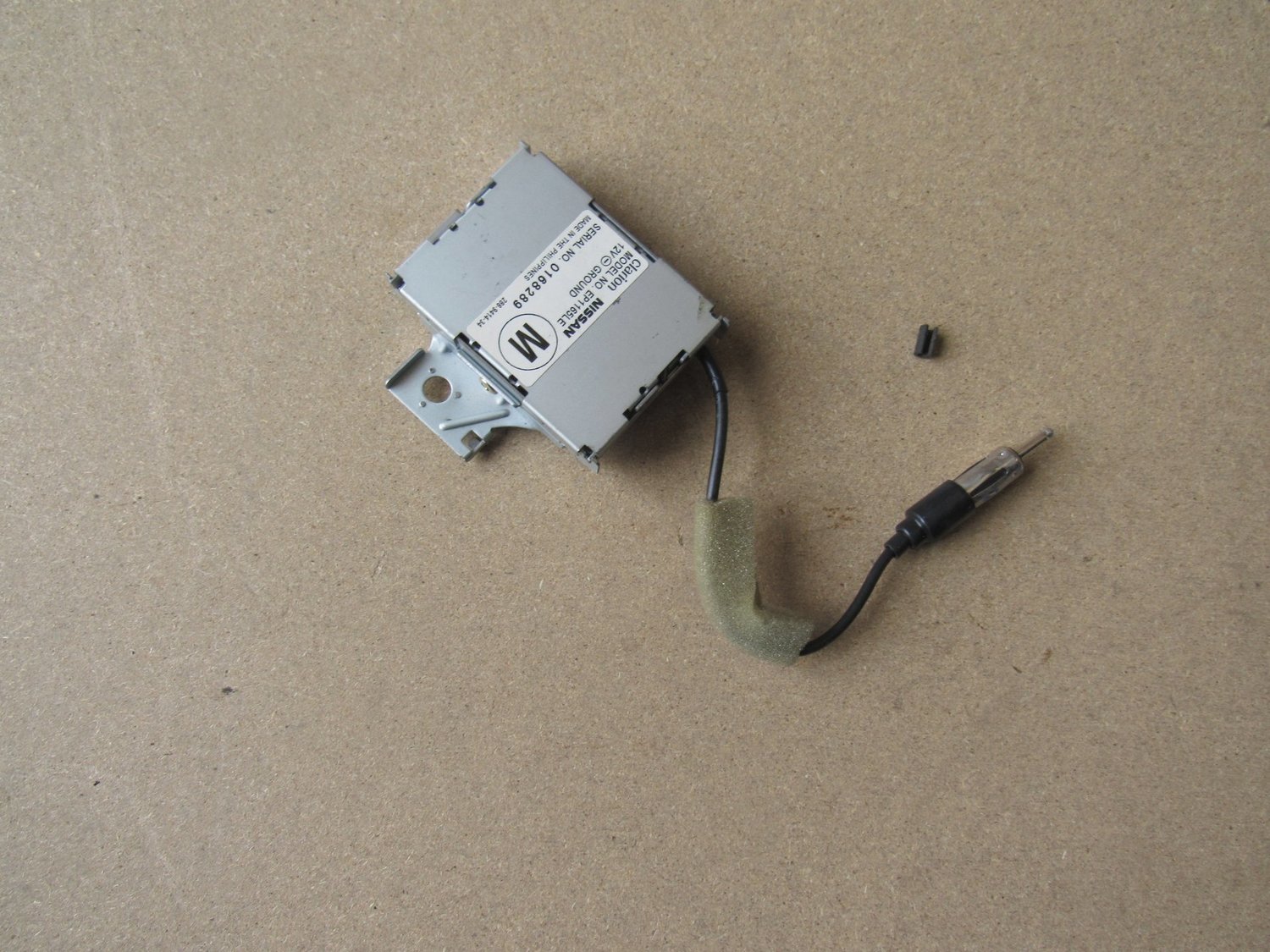 Nissan 350z 2004  Rear Windscreen Ariel Antenna Relay