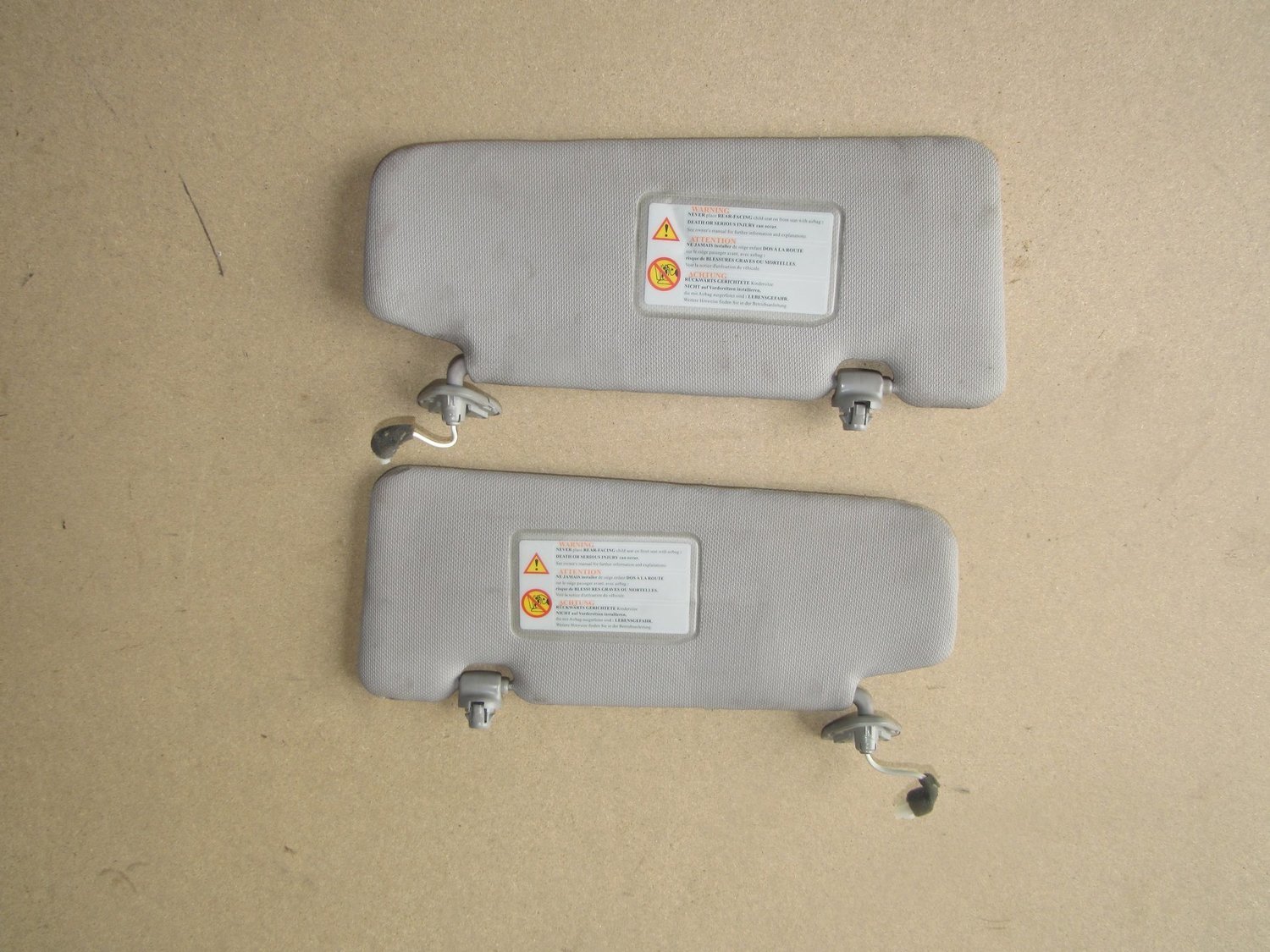 Nissan 350z 2004  A pair of Sun Visors