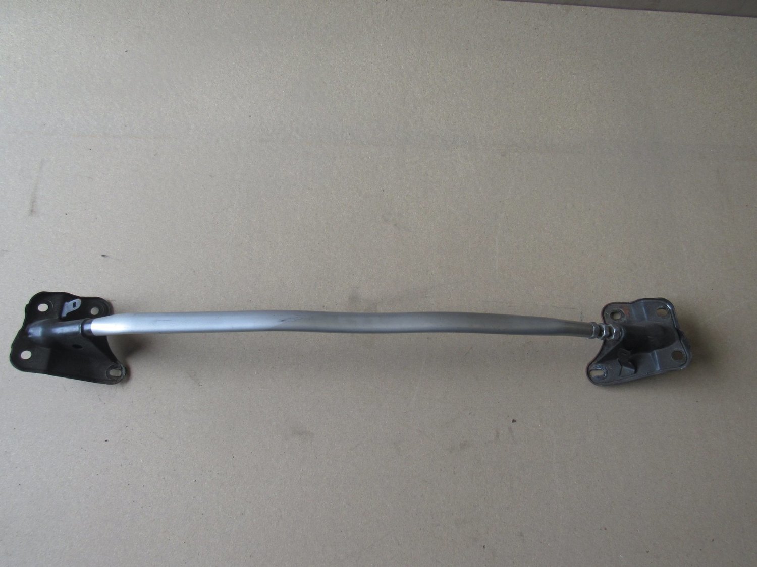 Nissan 350z 2004  Engine Brace