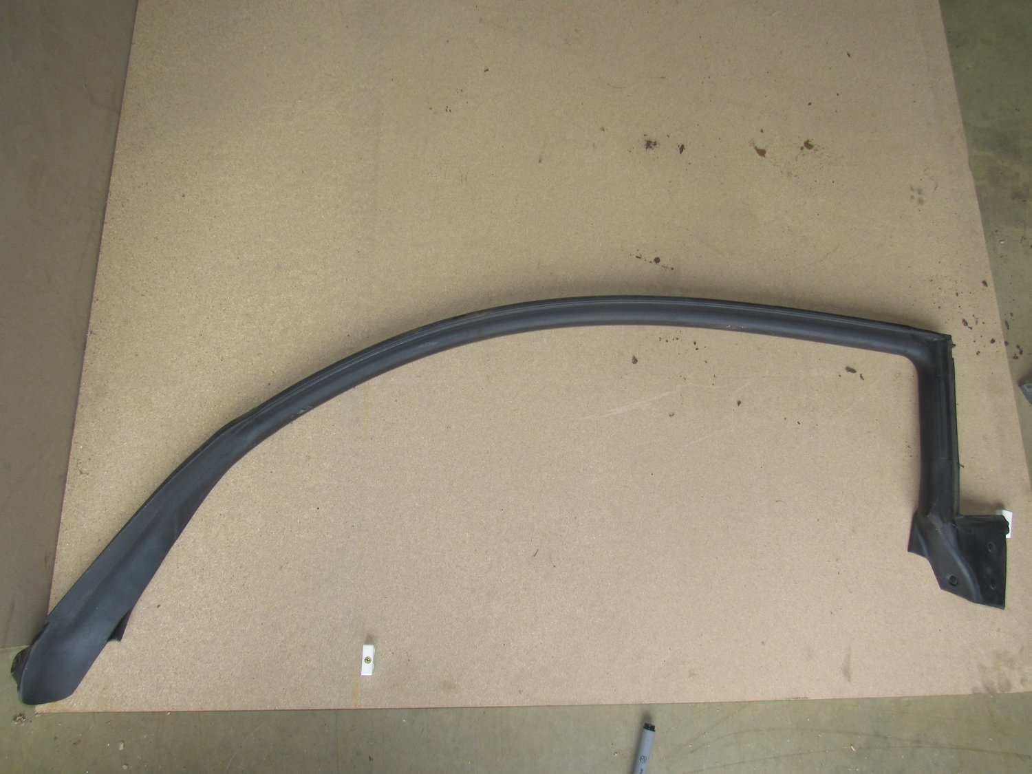 Nissan 350z 2004  Passenger Left top door Seal