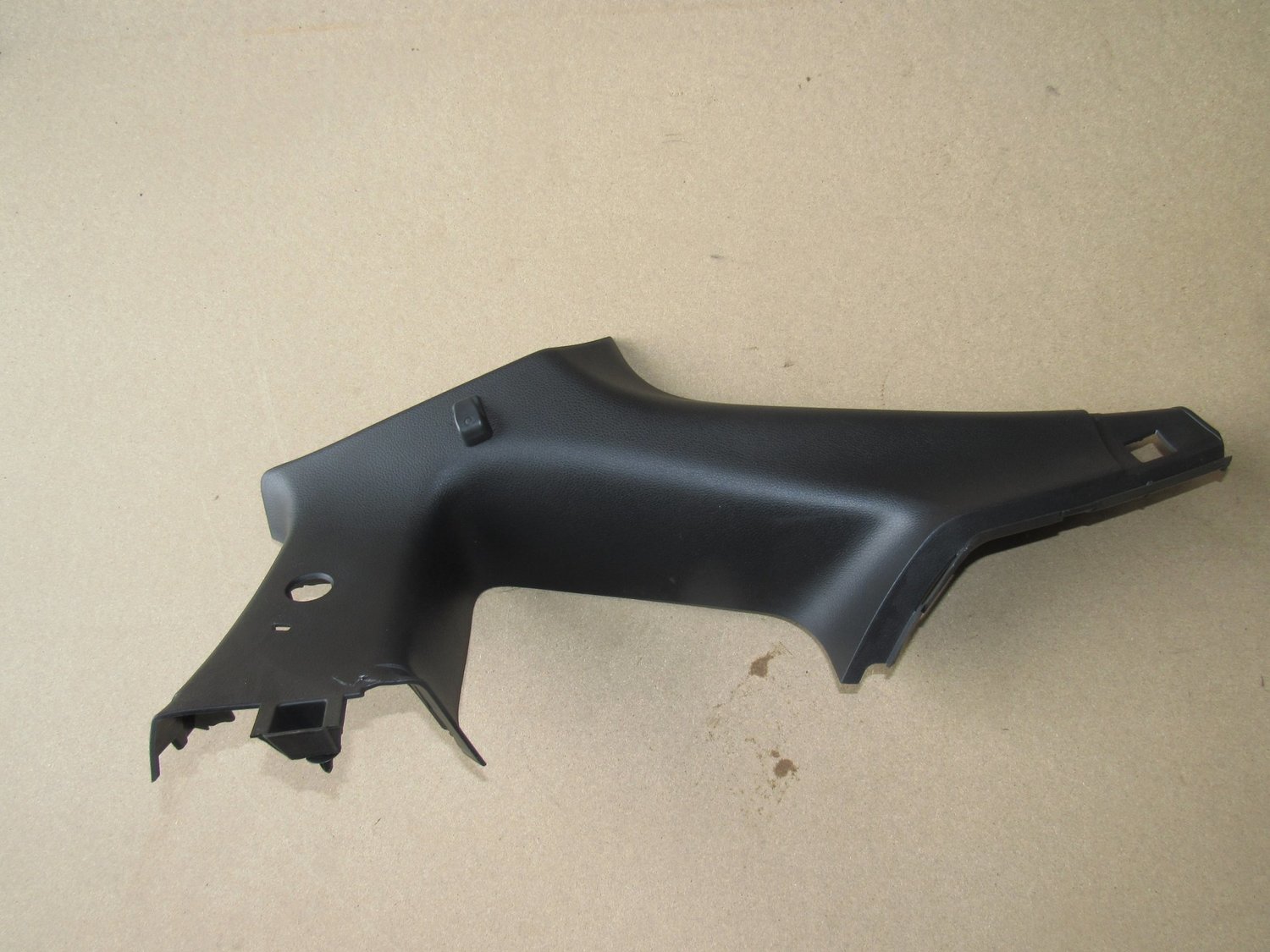 Nissan 350z 2004  Rear Interior Trim