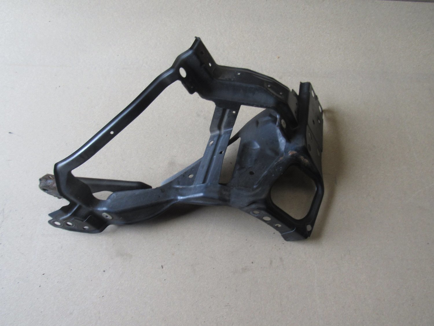 Nissan 350z 2004    Headlight Surround front Panel Bumper Support One side Only