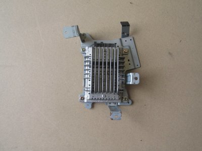 Nissan 350z 2004    BOSE Amp