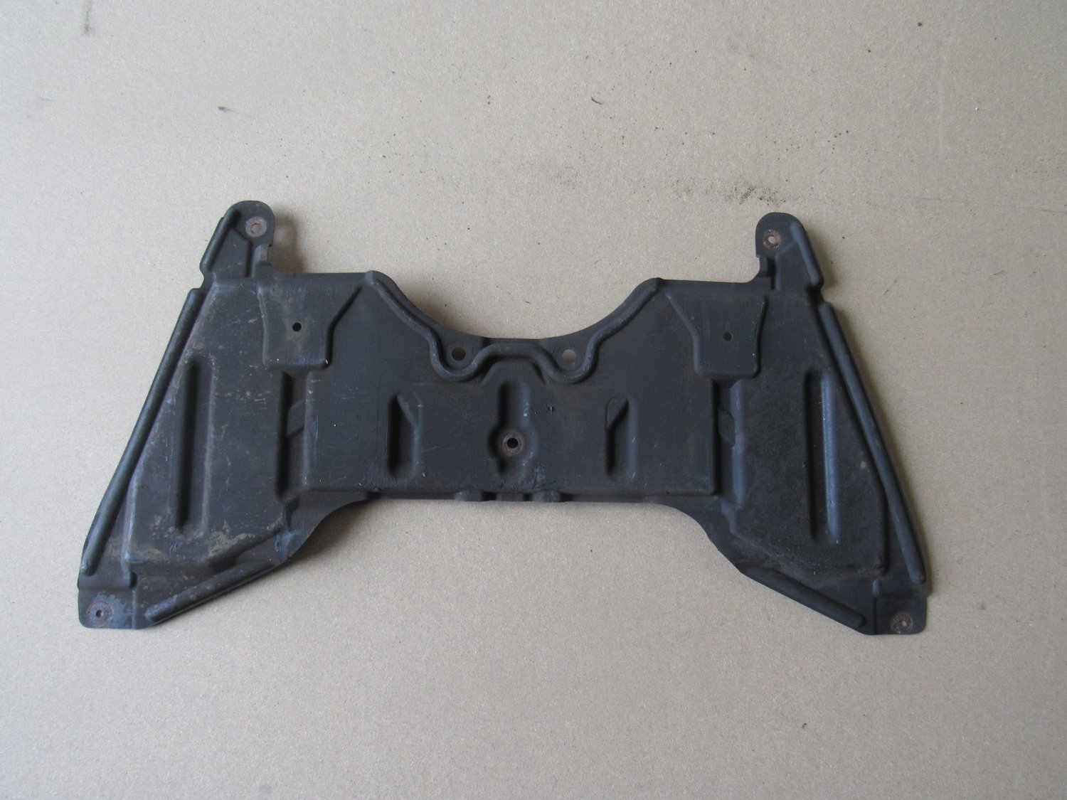 Nissan 350z 2004 Engine Lower Under Tray Cover