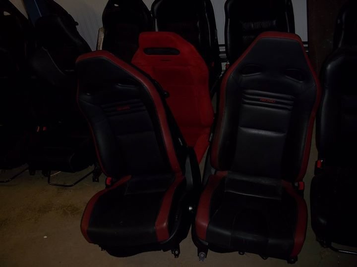 Nissan GTR R35 2011 Face Lift front Recaros Prem Edition
