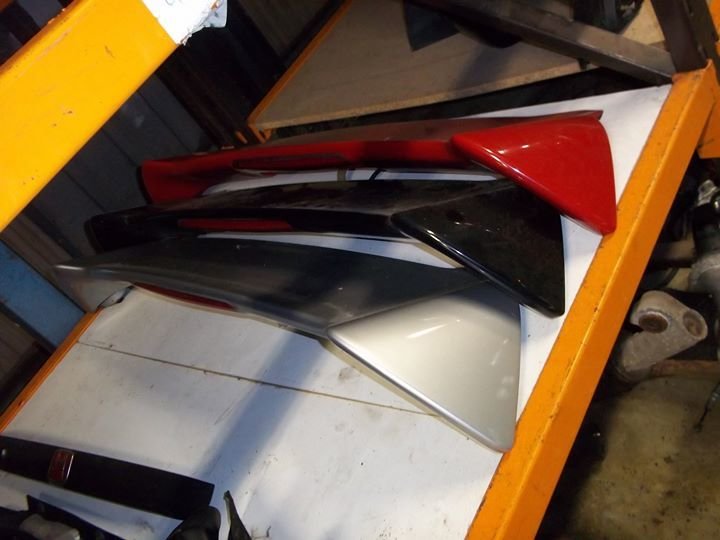 Honda Civic Type R EP3  rear Spoiler In Red Black or Silver £60 Each plus Shipping