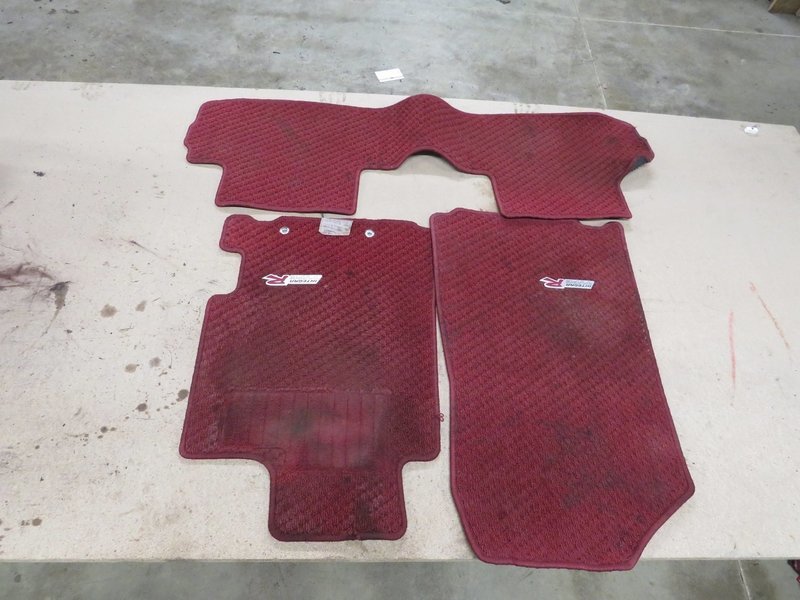 Honda Integra Type R DC5  A Set of Red Mats