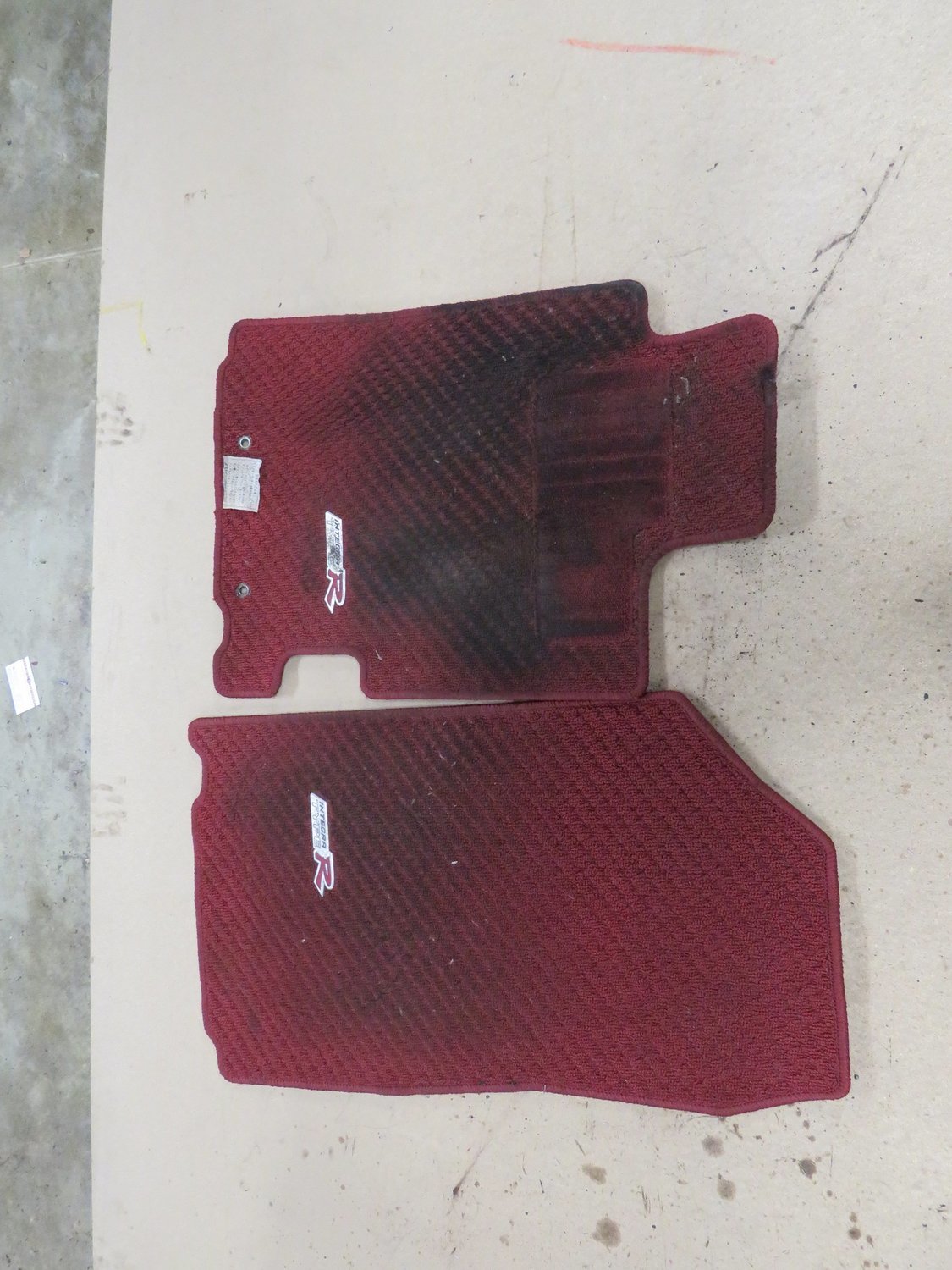 Honda Integra Type R DC5  A pair of front Red Mats