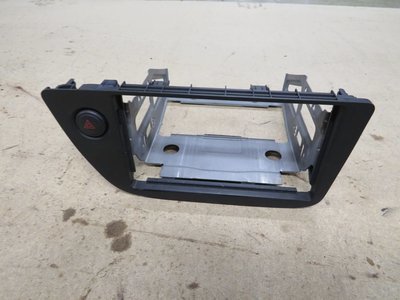 Honda Integra Type R DC5 Stereo Radio Dash front with Cage and Hazard Switch