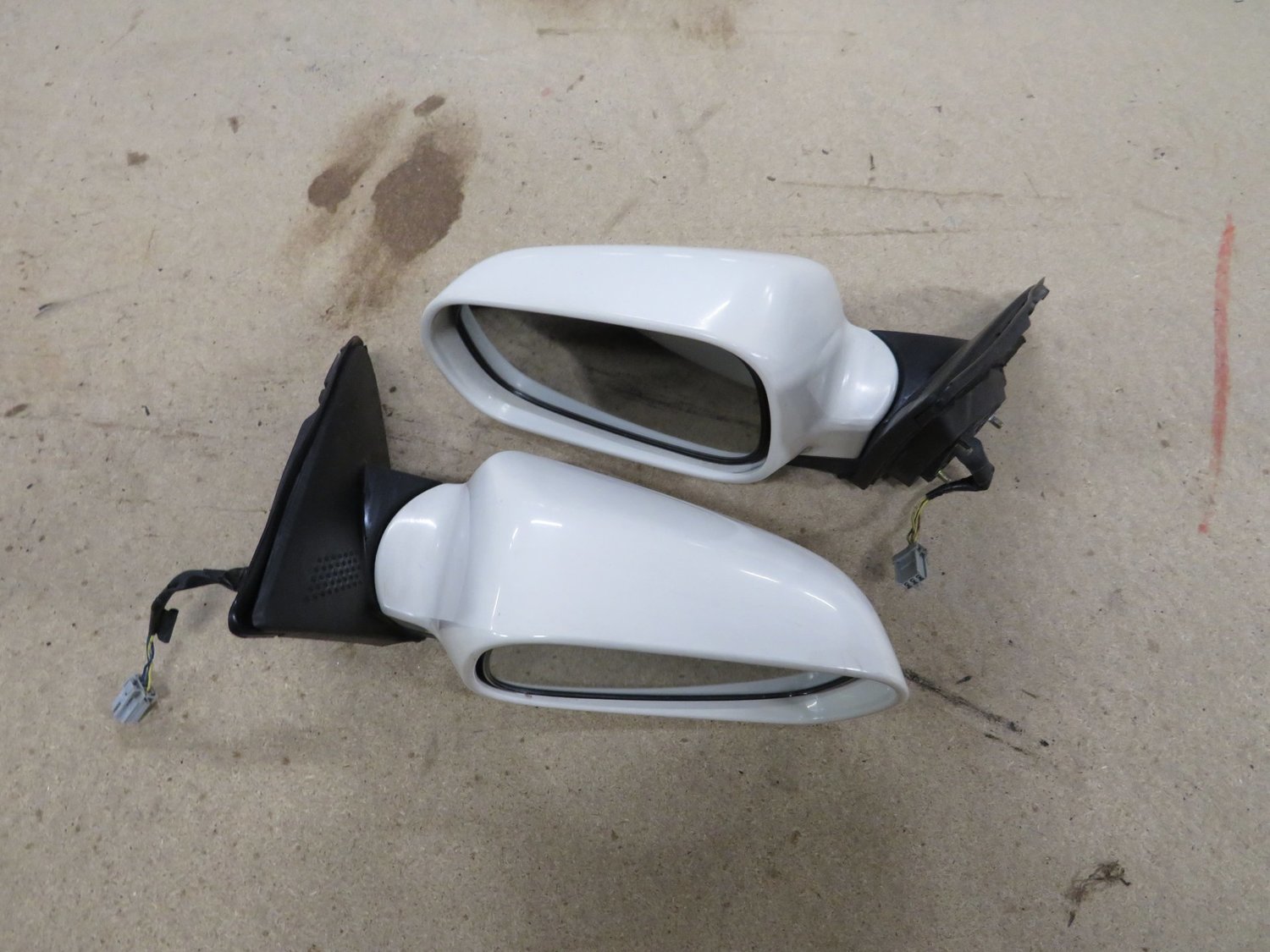 Honda Integra Type R DC5   Pair of White Mirrors NOT C-PACK