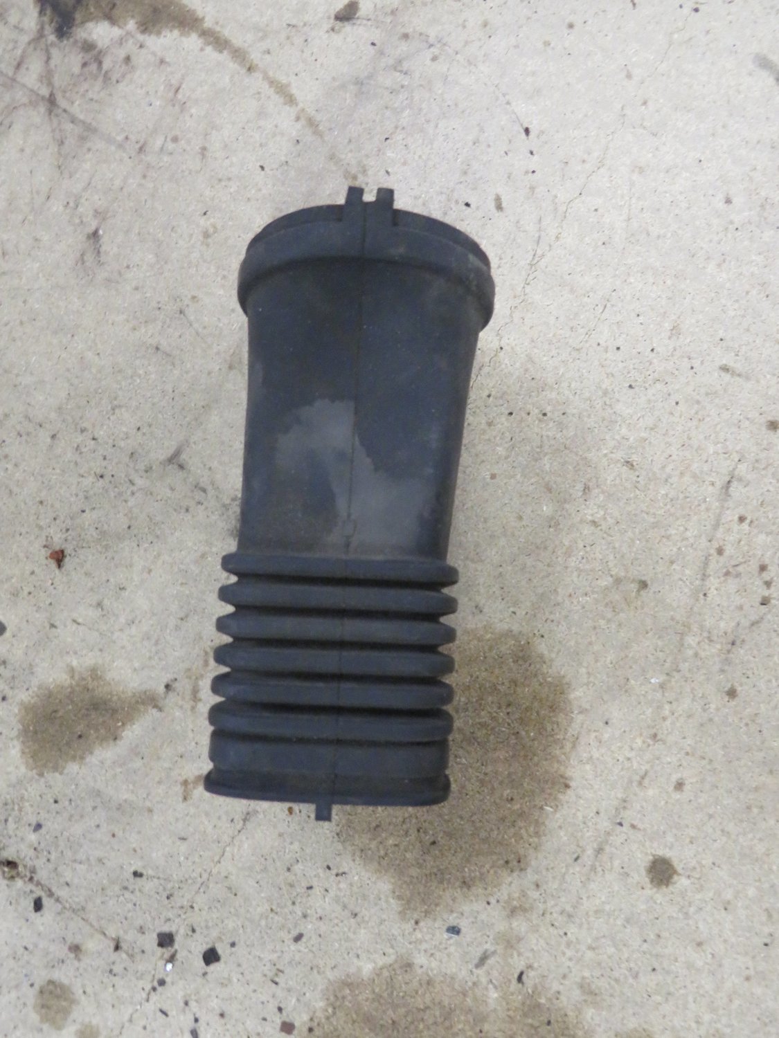 Honda Integra Type R DC5  Air box Intake Lower Pipe Inner Section Fits Civic EP3