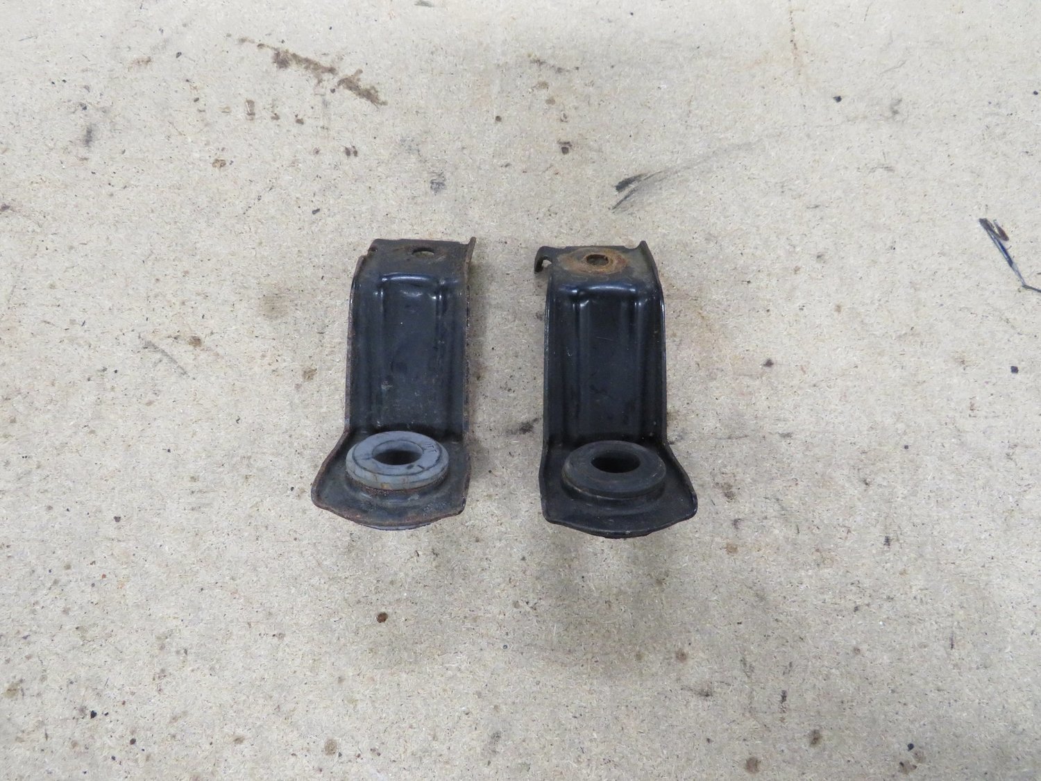 Honda Integra Type R DC5    Waster Radiator Rad Brackets