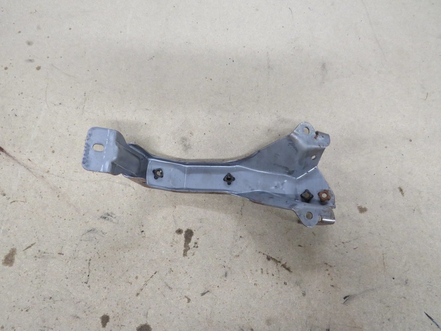 Honda Integra Type R DC5   Hand Break lower Bracket