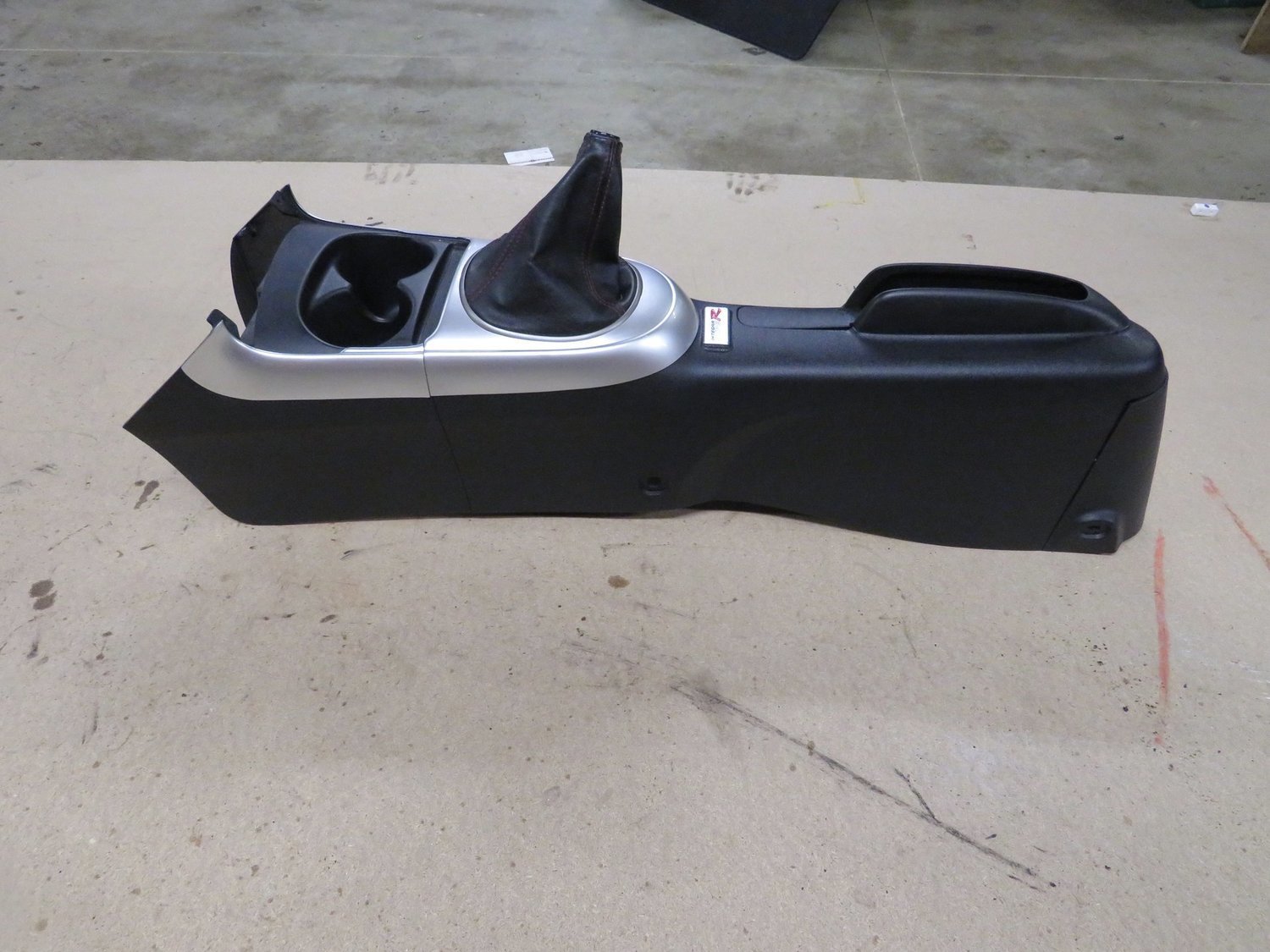 Honda Integra Type R DC5   Gear Gaiter Surround Lower Console With Silver Trim