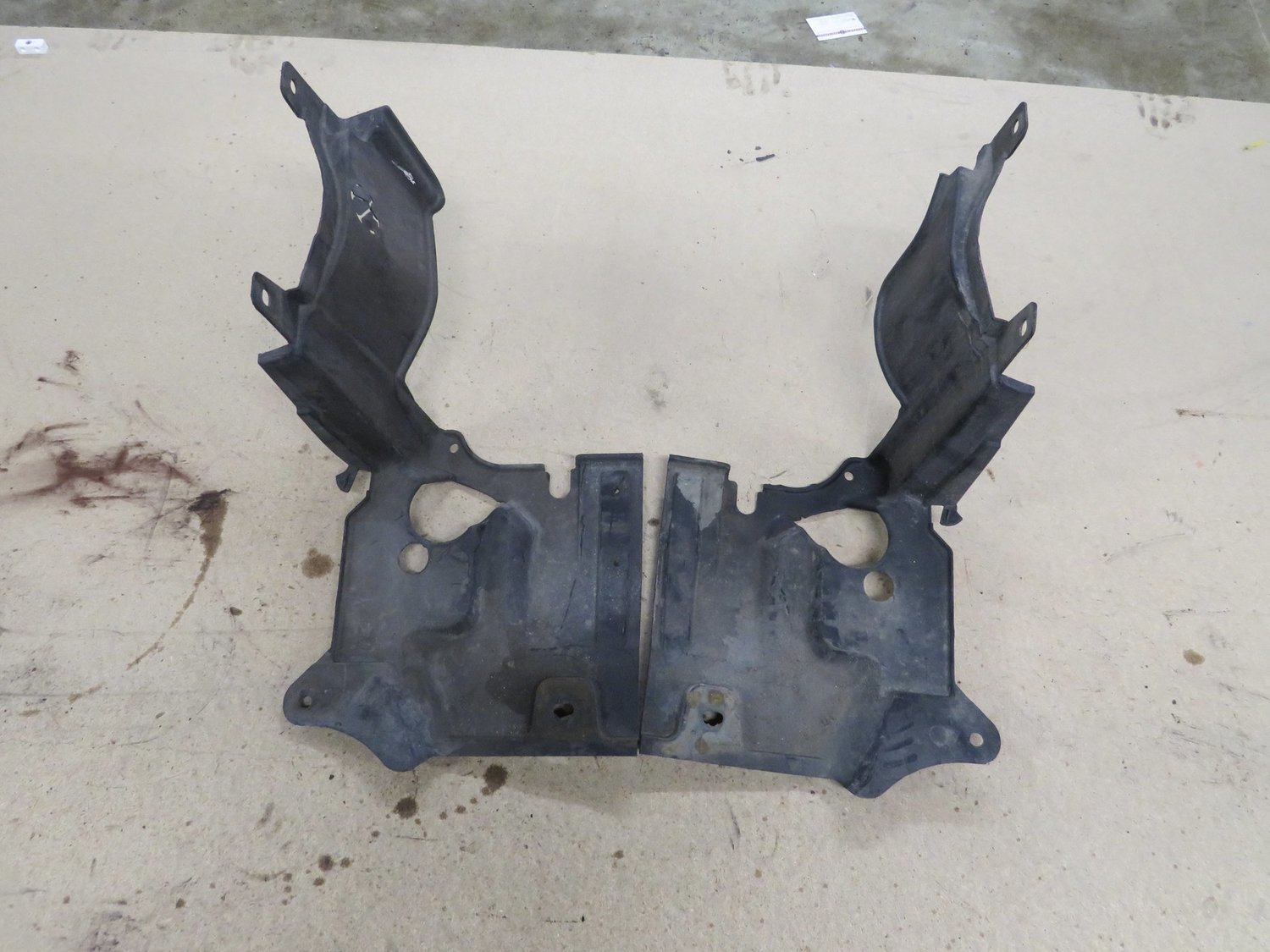 Honda Integra Type R DC5   Engine cover Lower Front wheel Splash Guards