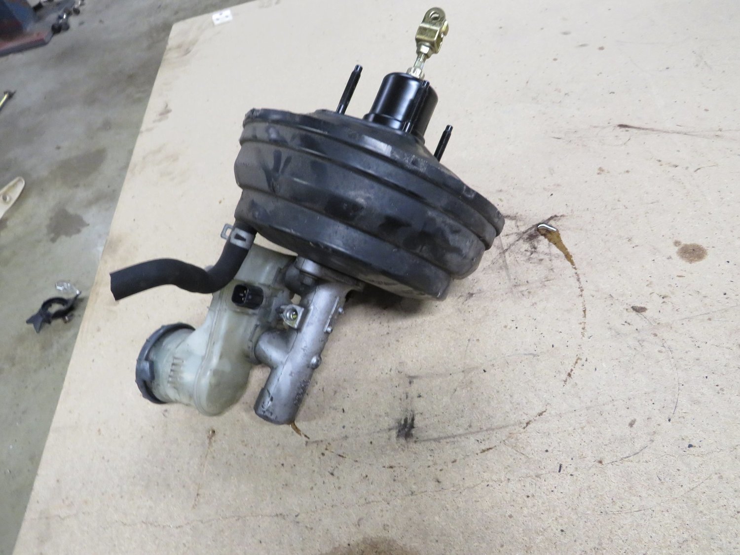 Honda Integra Type R DC5   Break Master Servo Unit