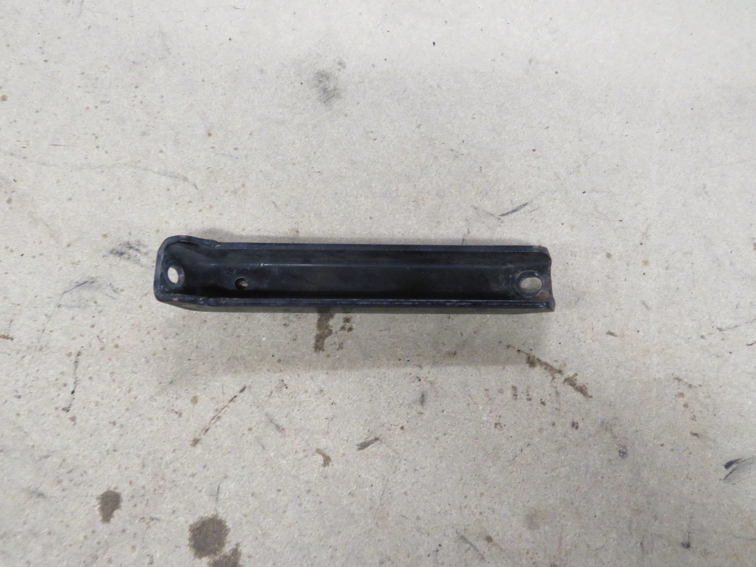 Honda Integra Type R DC5  Bracket of Front of Engine