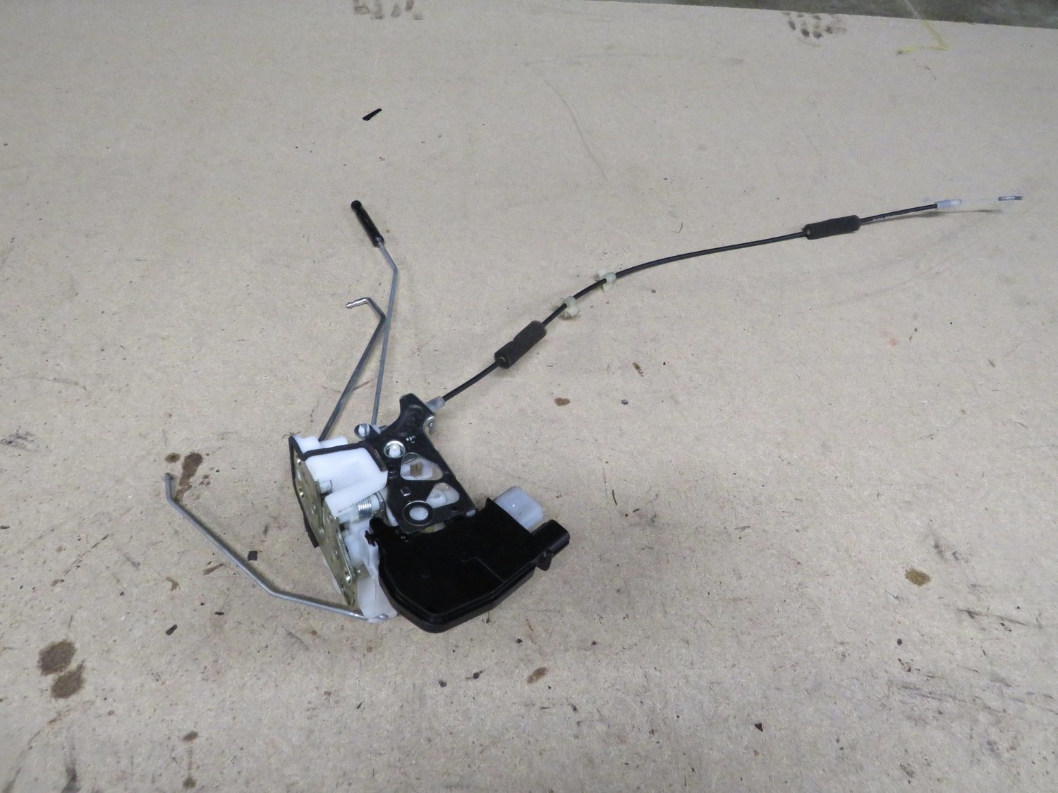Honda Integra Type R DC5   Passenger left Door lock