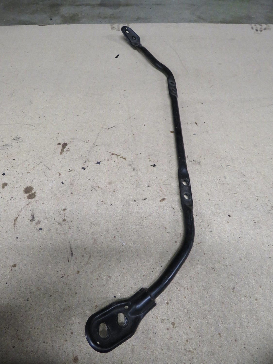 Honda Integra Type R DC5   OEM Honda Engine Brace