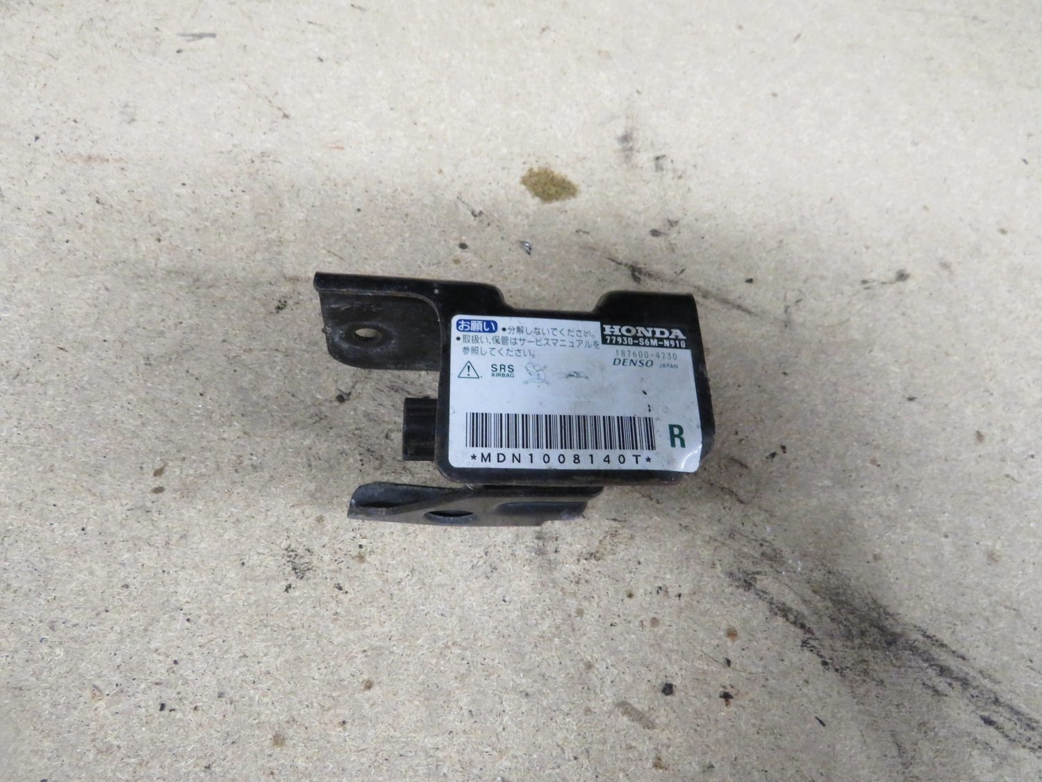 Honda Integra Type R DC5   Drivers Right Air Bag impact Chassis Sensor