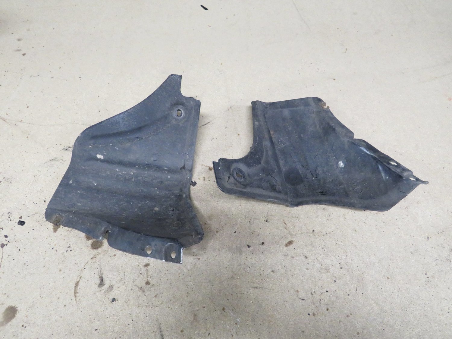 Honda Integra Type R DC5   Rear bumper wheel mud flaps