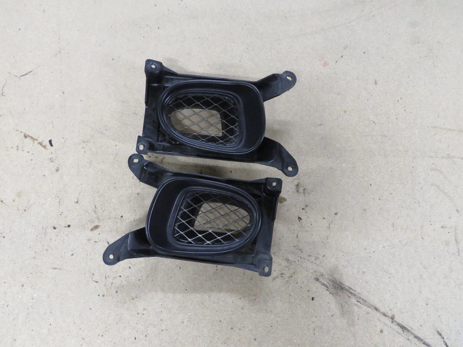 Honda Integra Type R DC5   Front Bumper side Grills
