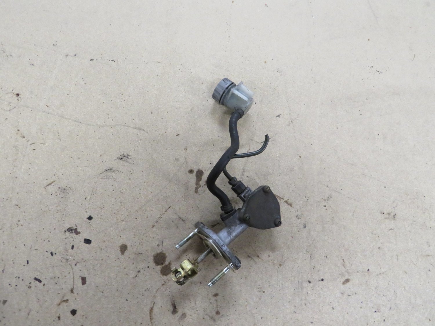 Honda Integra Type R DC5   Clutch Master Unit