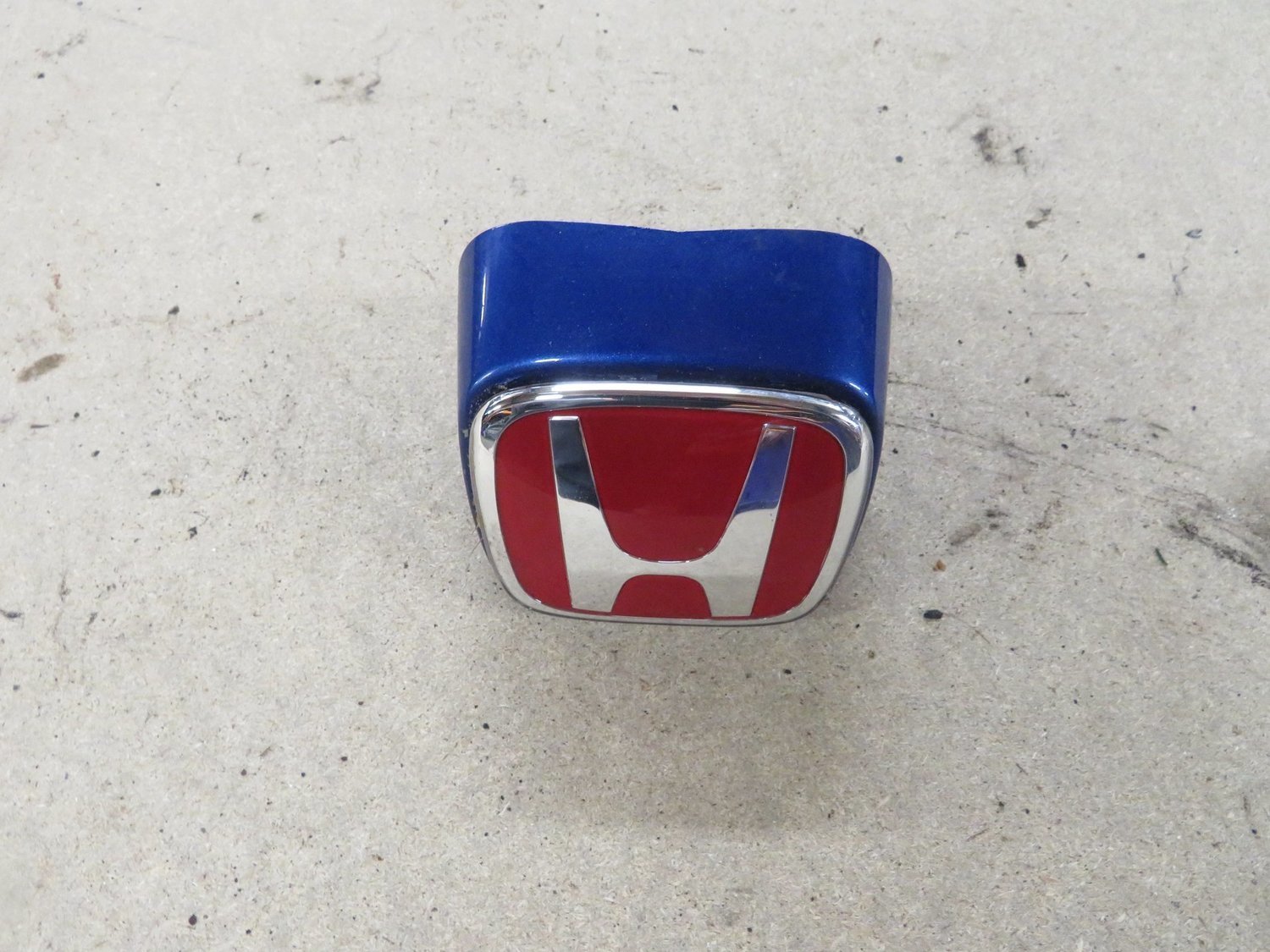 Honda Integra Type R DC5  Front Bumper bumper Badge and Mounting